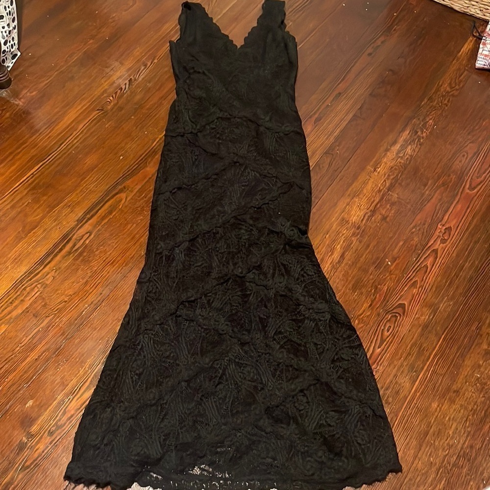 Nicole Miller Women’s Black Lacy Dress Size 6